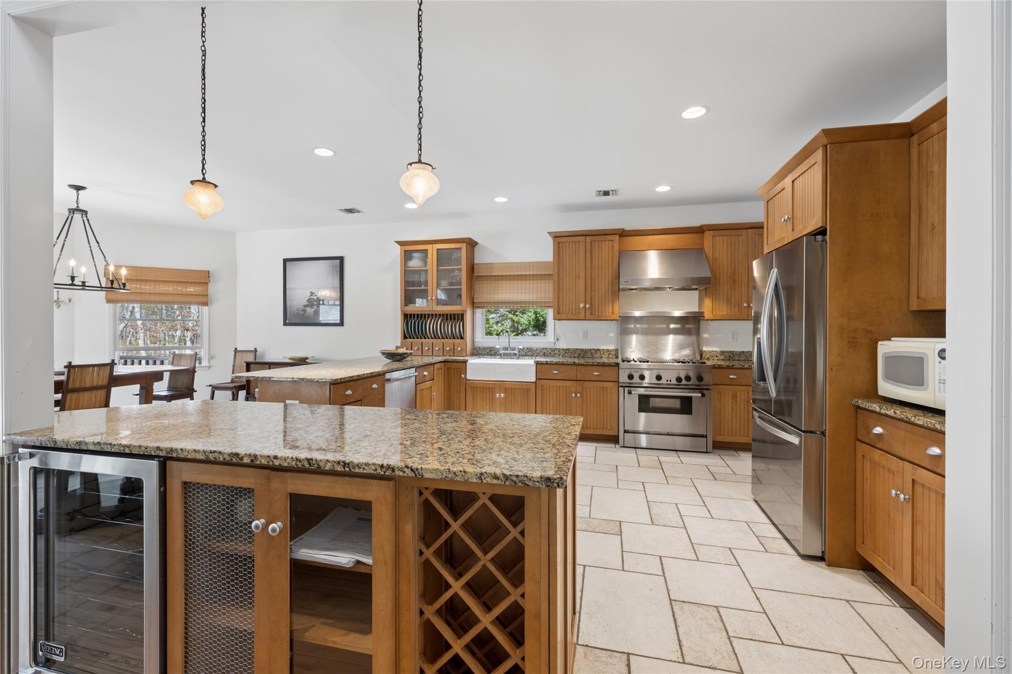 Single Family Northwest Suffolk County, NY 11962, MLS-982410-8