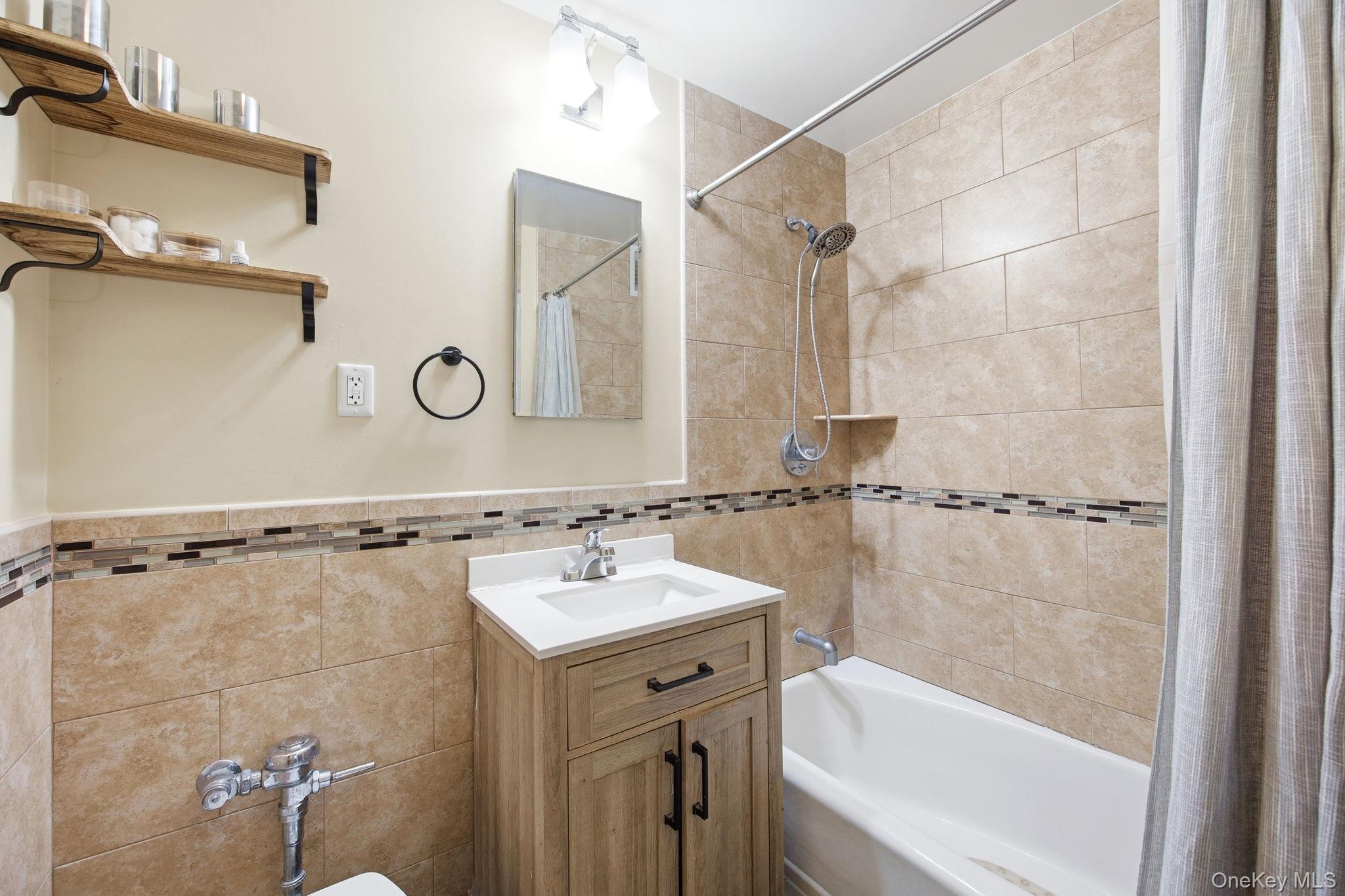 Coop 151  Queens, NY 11414, MLS-982426-8