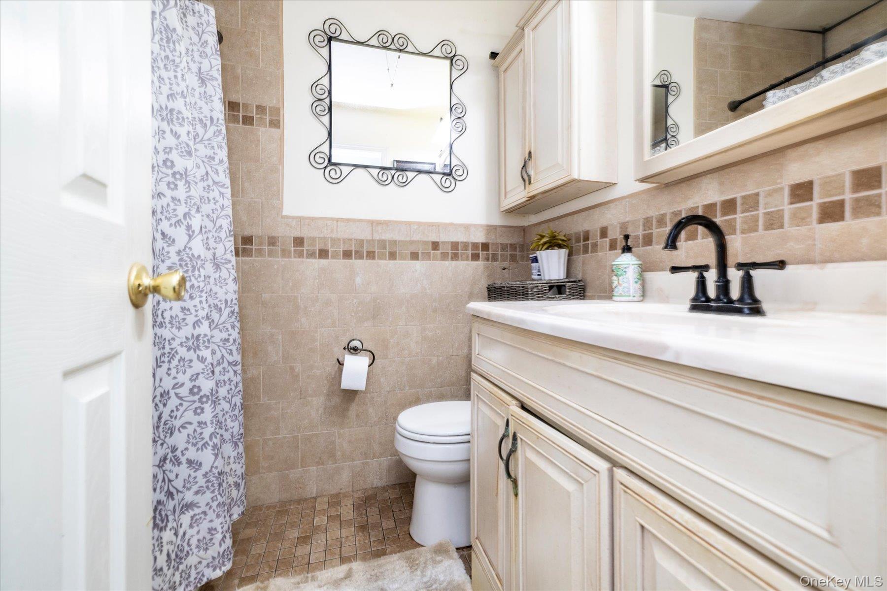 Single Family Alice  Nassau County, NY 11518, MLS-982430-11