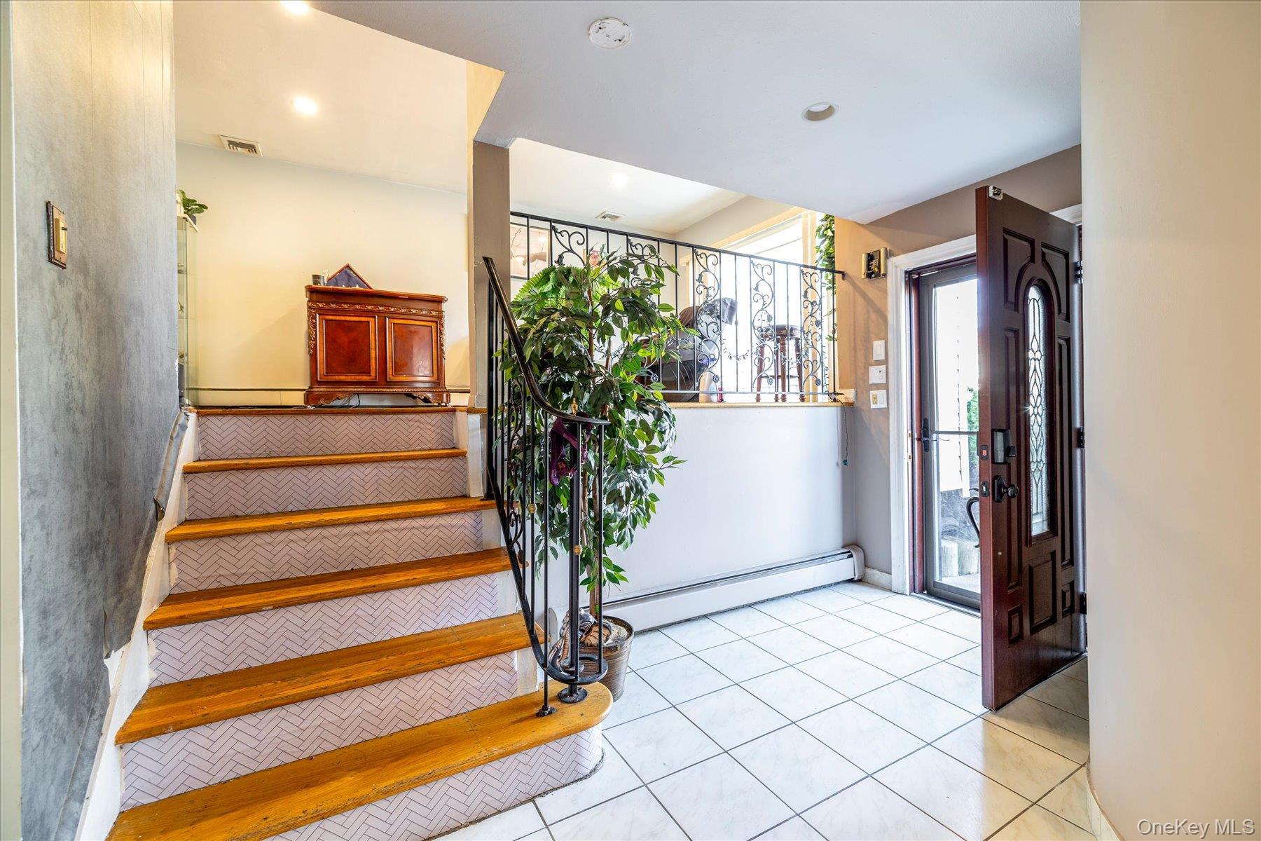 Single Family Steven  Nassau County, NY 11510, MLS-982439-3