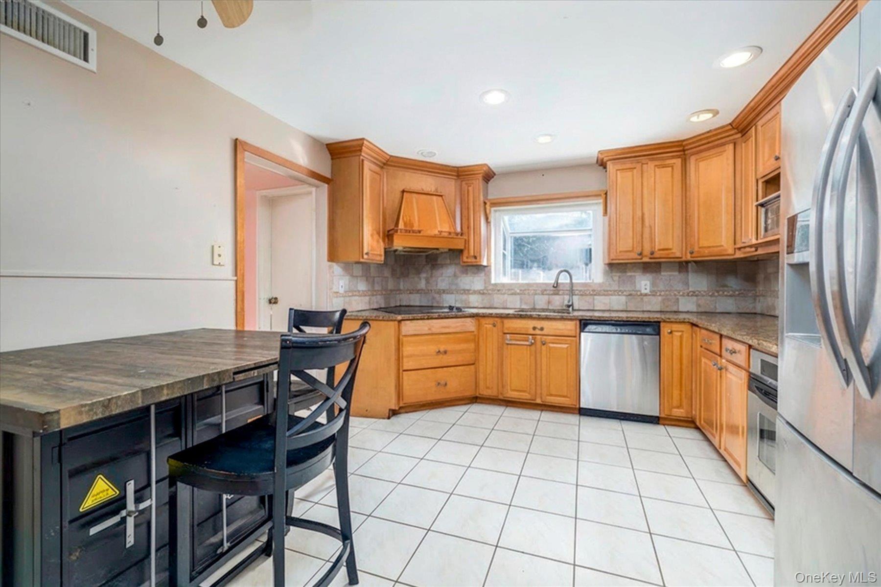 Single Family Steven  Nassau County, NY 11510, MLS-982439-5