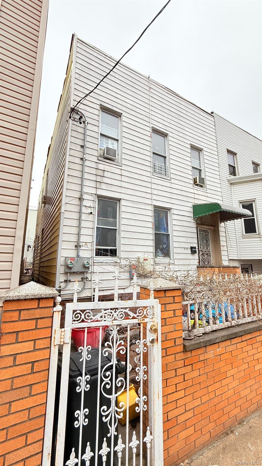Single Family 34th Street Queens, NY 11101, MLS-982447-2