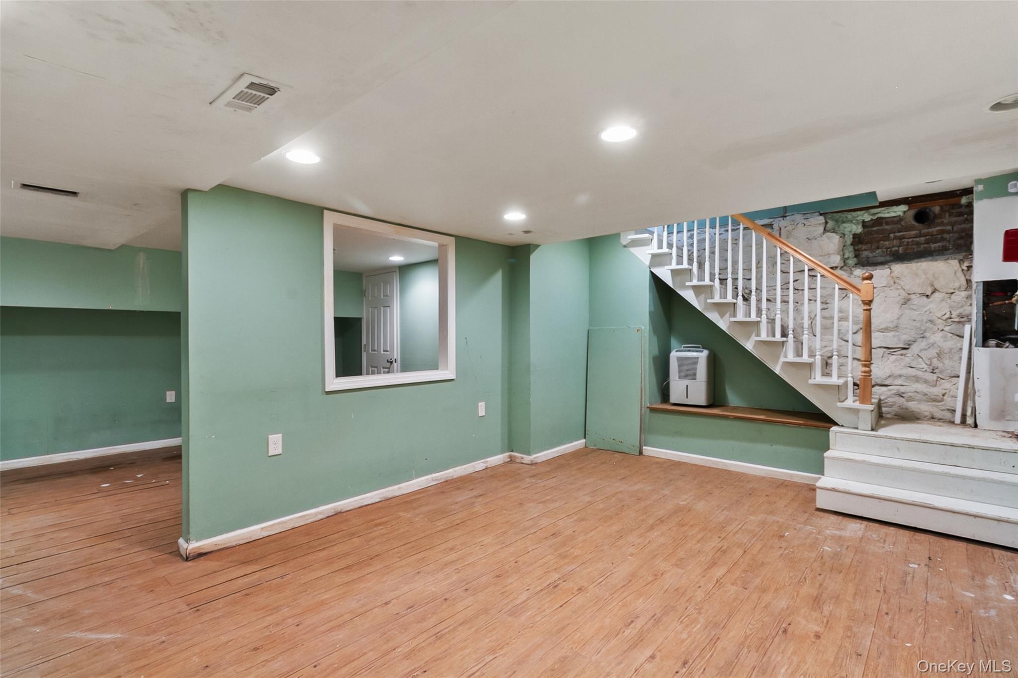 Single Family Lenox  Westchester County, NY 10549, MLS-982478-32