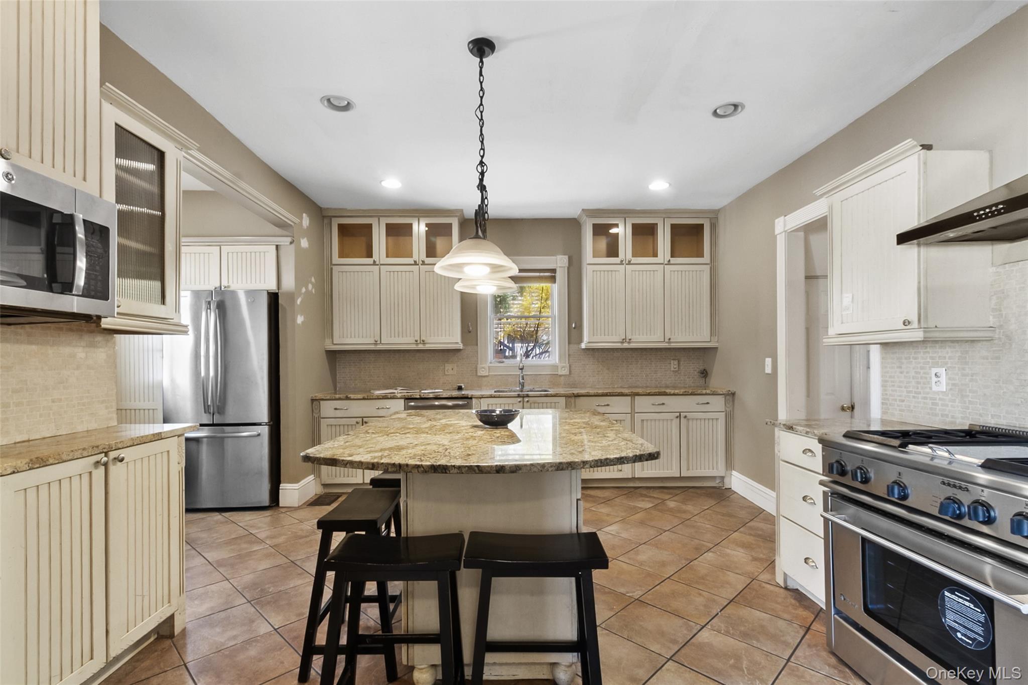 Single Family Lenox  Westchester County, NY 10549, MLS-982478-8