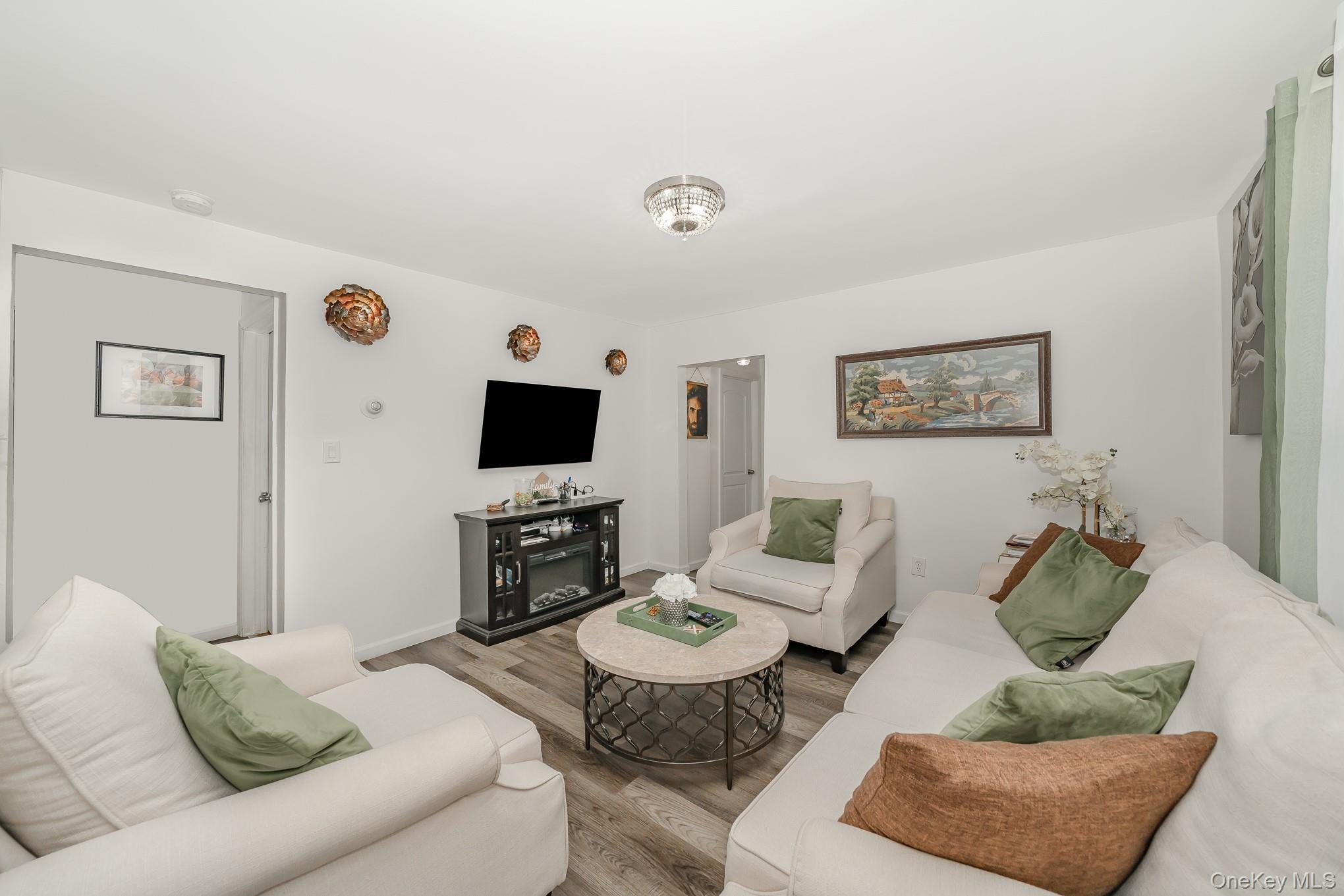 Single Family 26th  Suffolk County, NY 11726, MLS-982500-11