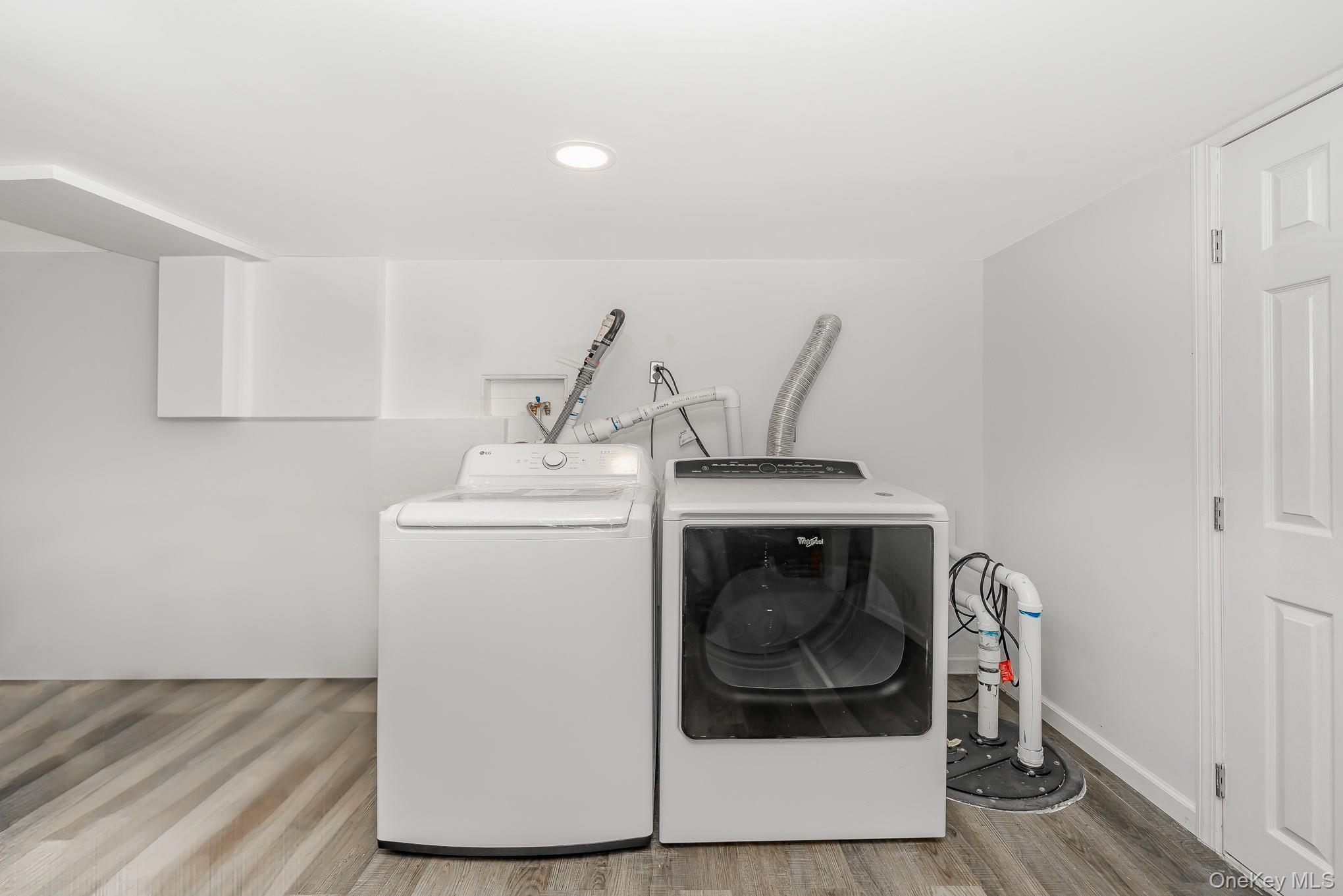 Single Family 26th  Suffolk County, NY 11726, MLS-982500-19