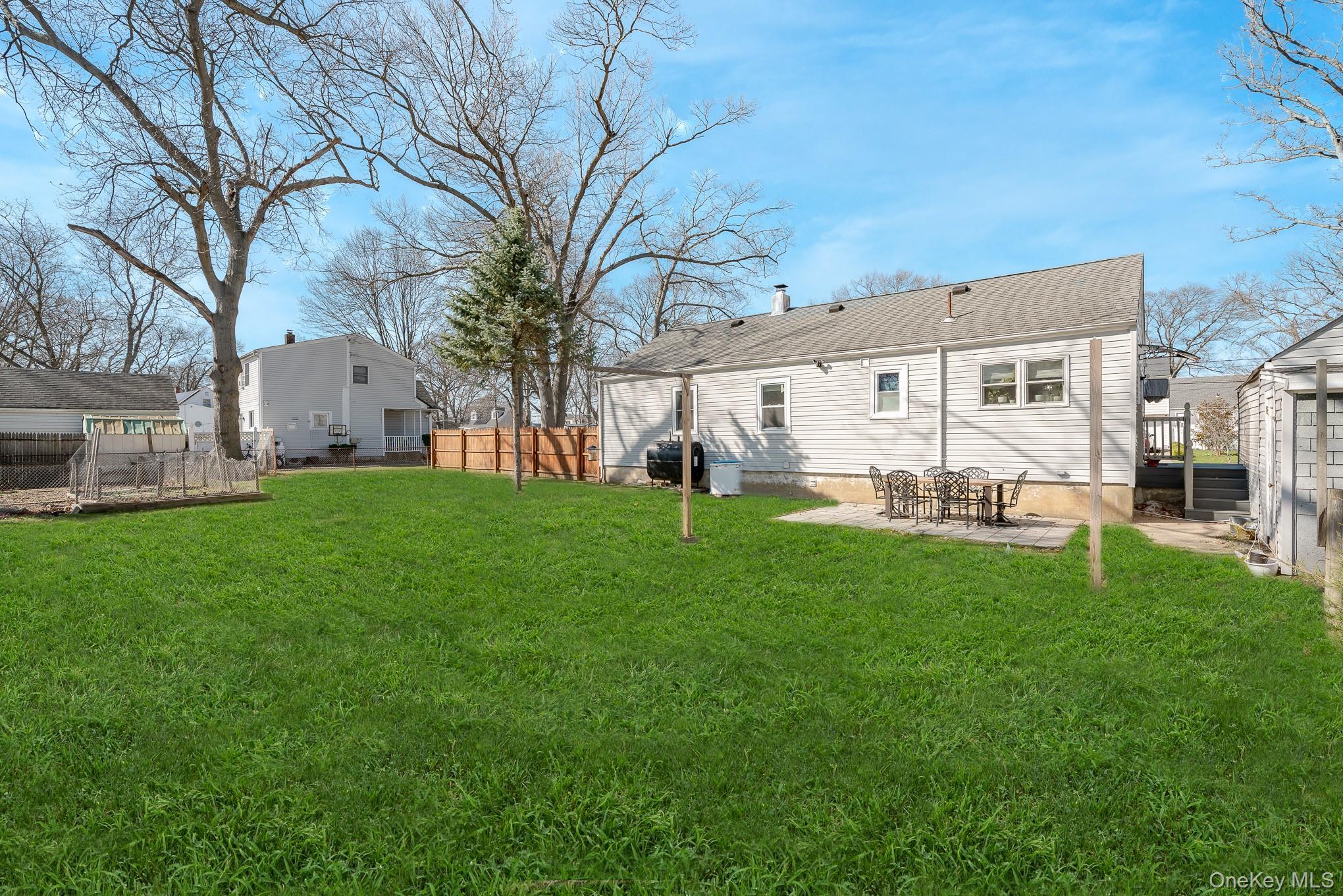 Single Family 26th  Suffolk County, NY 11726, MLS-982500-22