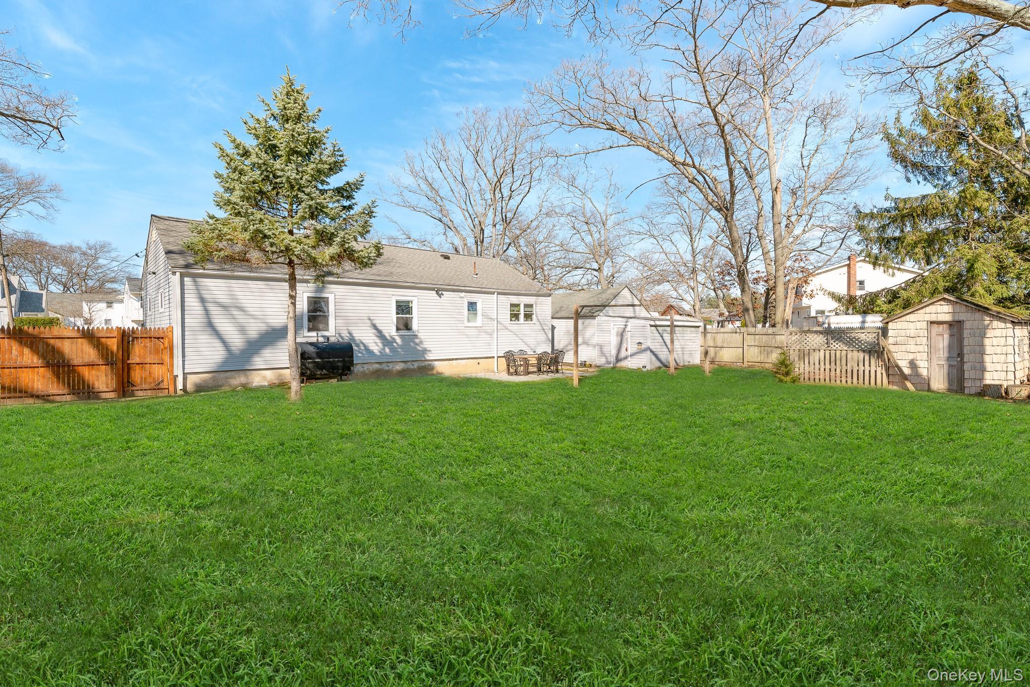 Single Family 26th  Suffolk County, NY 11726, MLS-982500-24