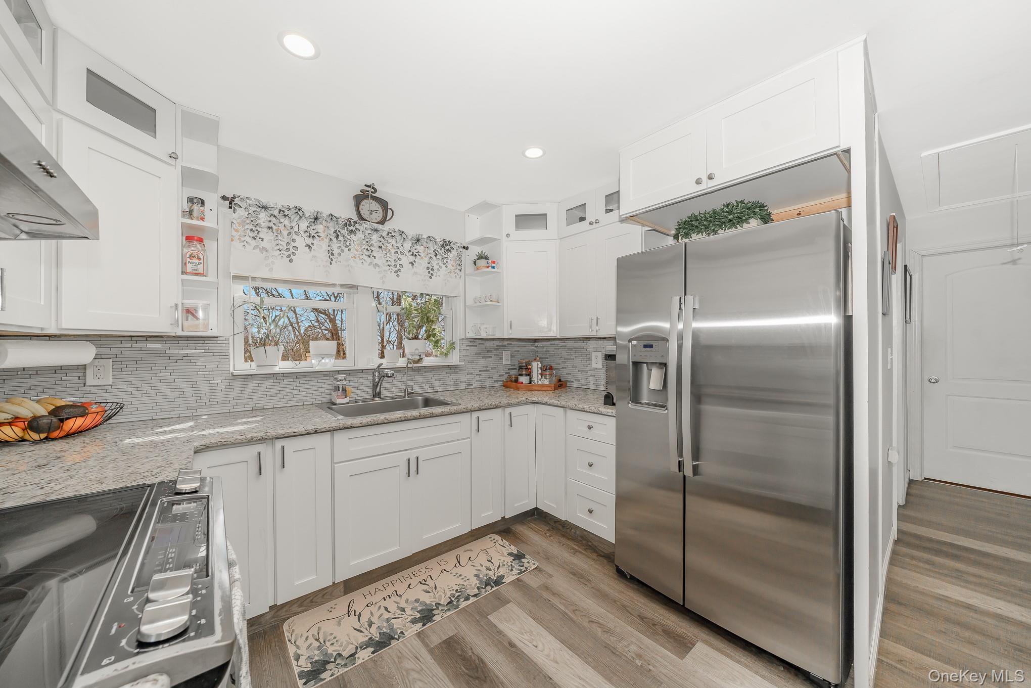 Single Family 26th  Suffolk County, NY 11726, MLS-982500-6