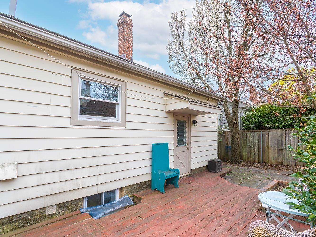 Single Family 9th  Nassau County, NY 11579, MLS-982507-32