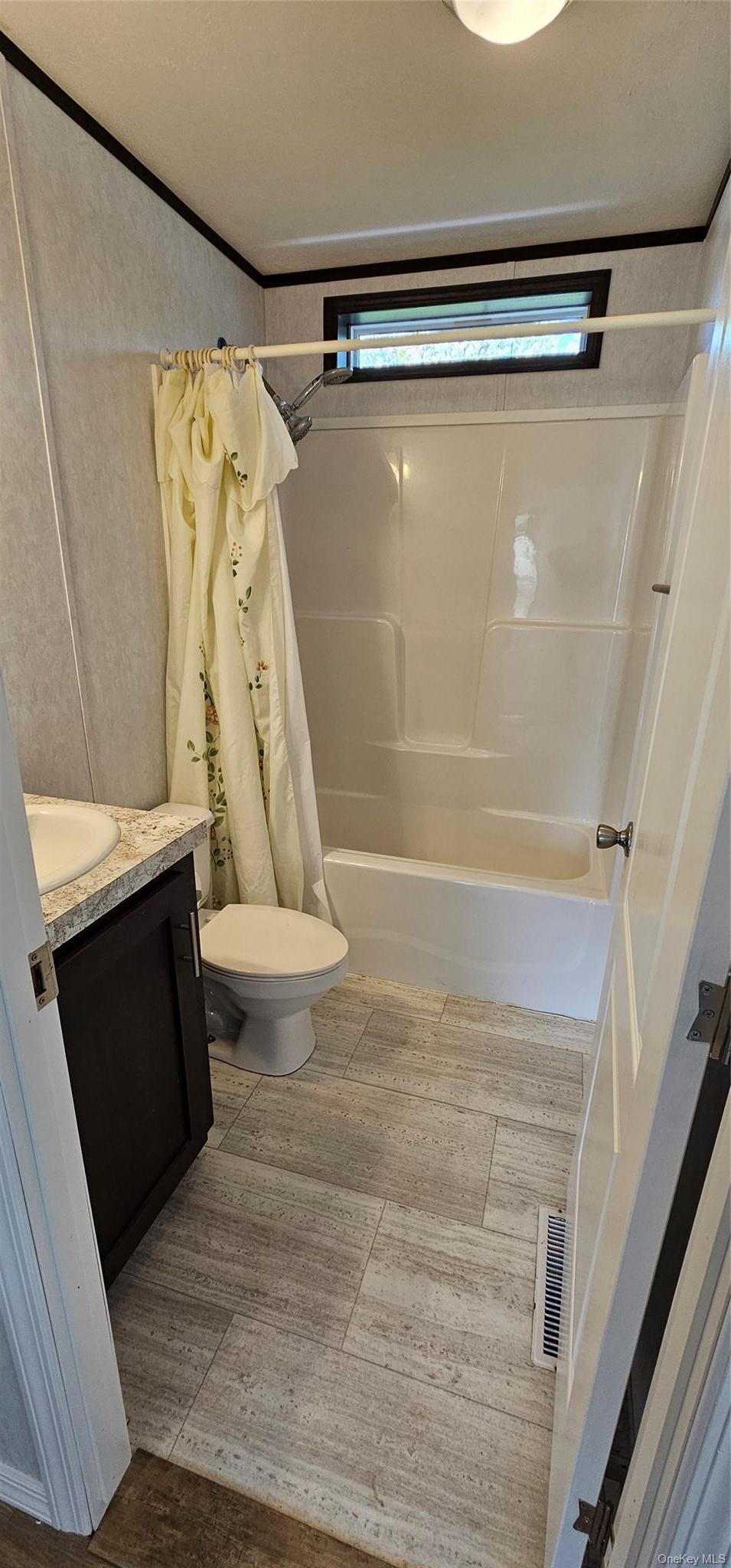 Single Family Riverleigh  Suffolk County, NY 11901, MLS-982528-13