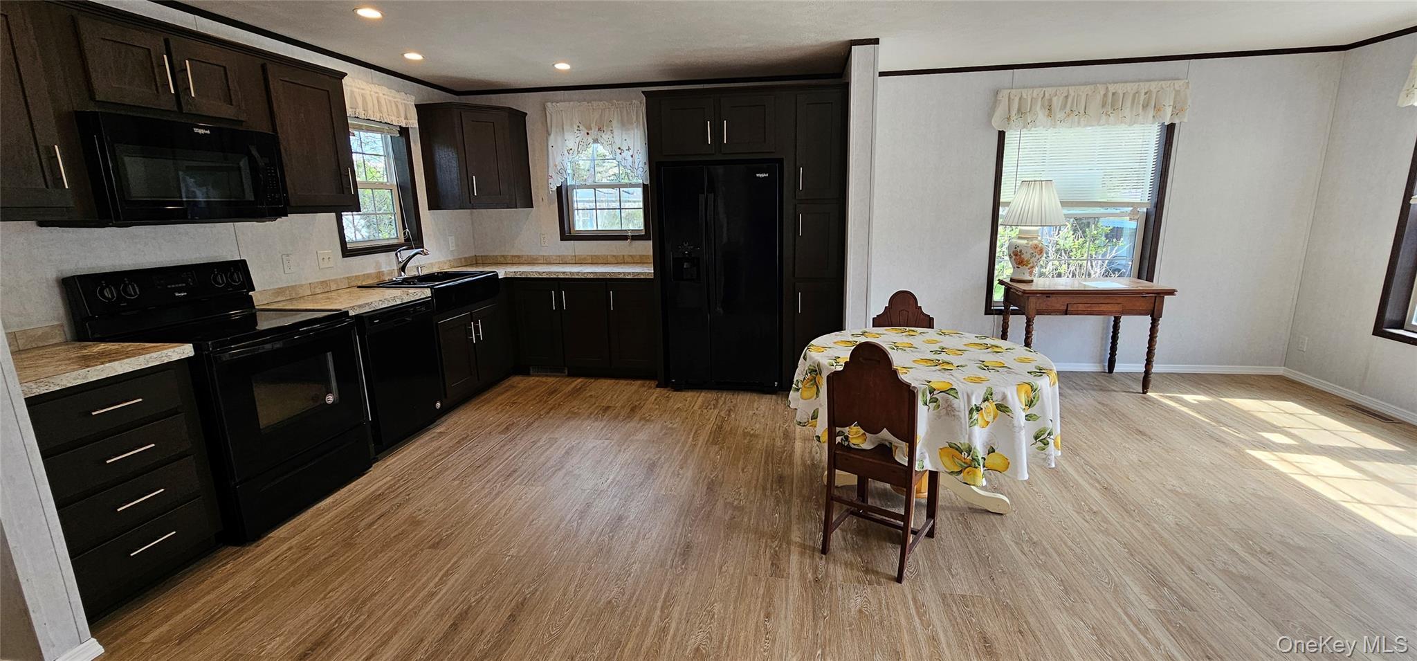 Single Family Riverleigh  Suffolk County, NY 11901, MLS-982528-5