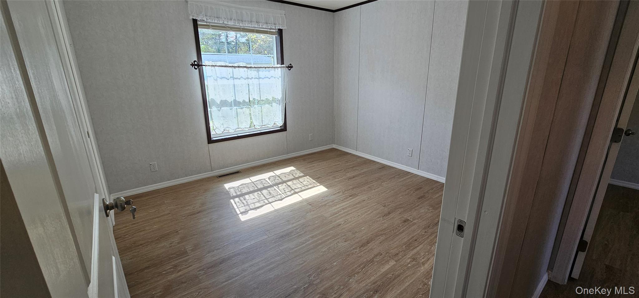 Single Family Riverleigh  Suffolk County, NY 11901, MLS-982528-8