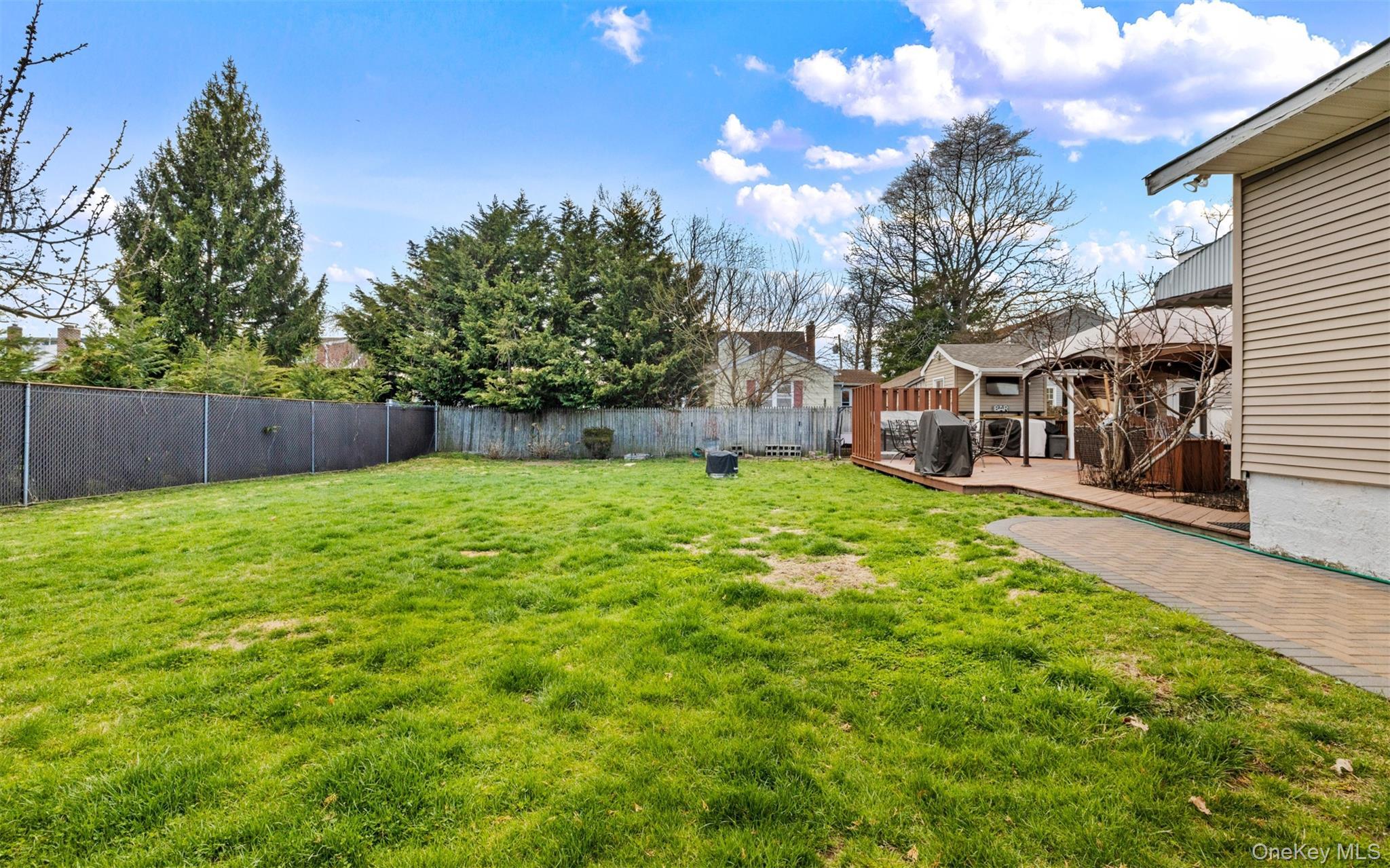 Single Family 7th  Suffolk County, NY 11757, MLS-982532-22