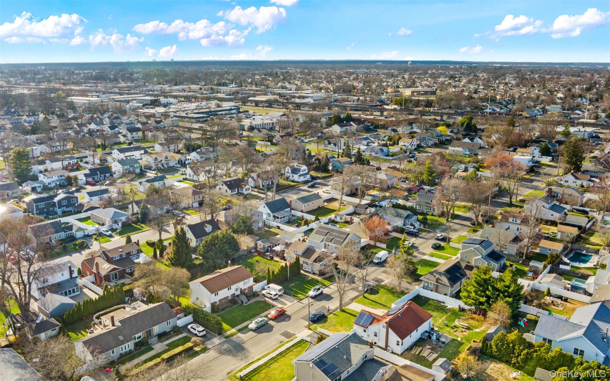 Single Family 7th  Suffolk County, NY 11757, MLS-982532-28