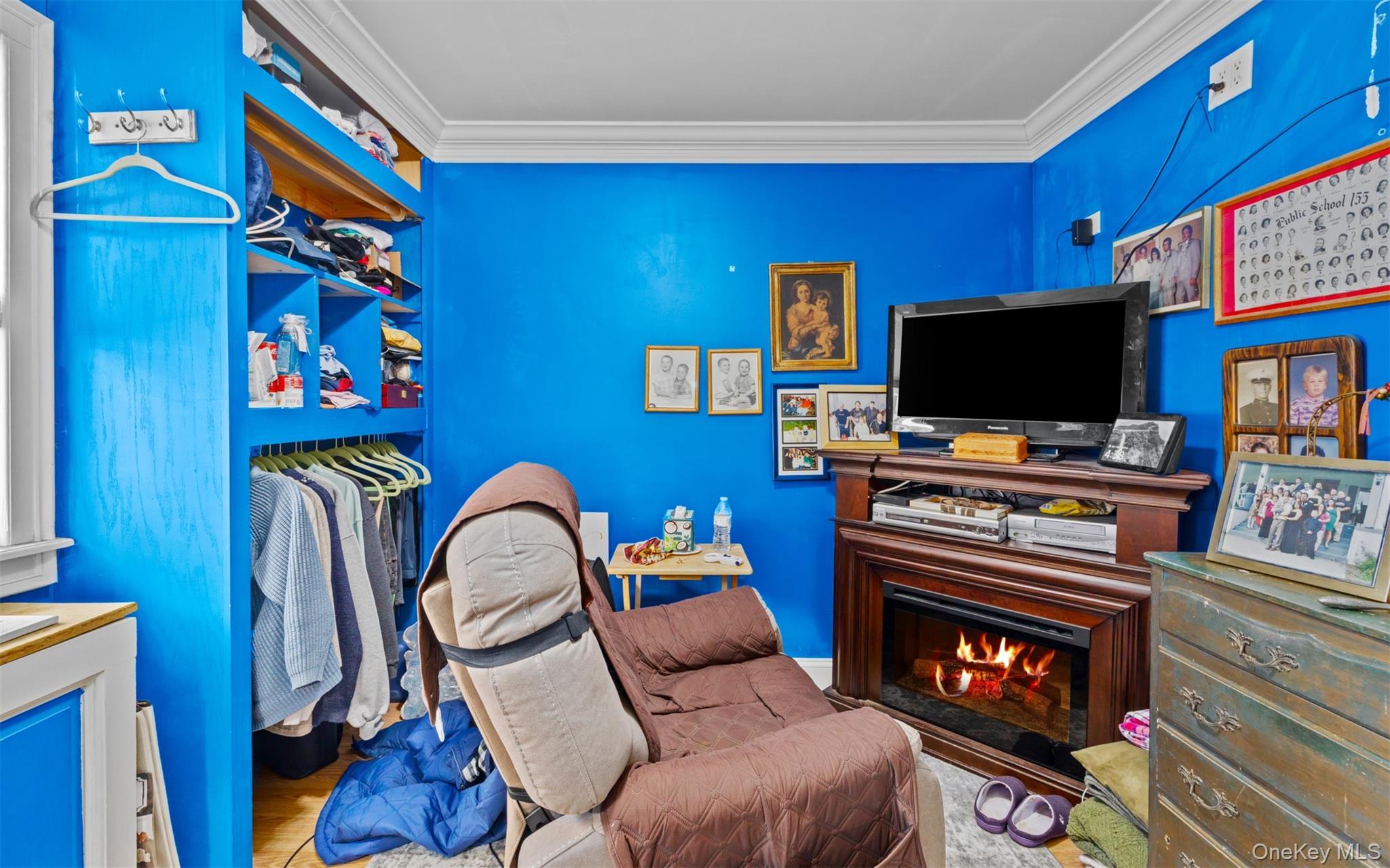 Single Family 7th  Suffolk County, NY 11757, MLS-982532-9