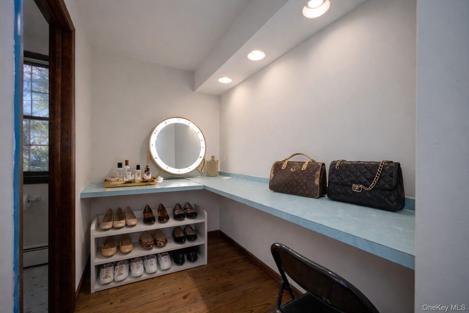 Single Family Genung  Dutchess County, NY 12533, MLS-982535-33