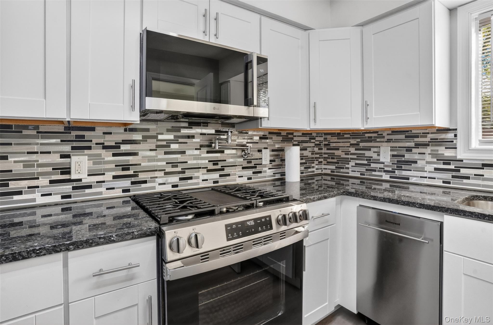 Single Family Aspen Orange County, NY 10940, MLS-982545-8