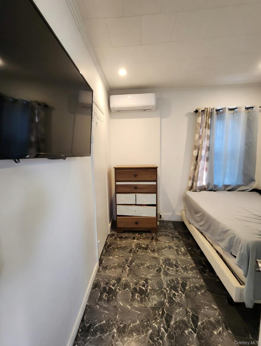 Single Family Gunther  Bronx, NY 10466, MLS-982551-14