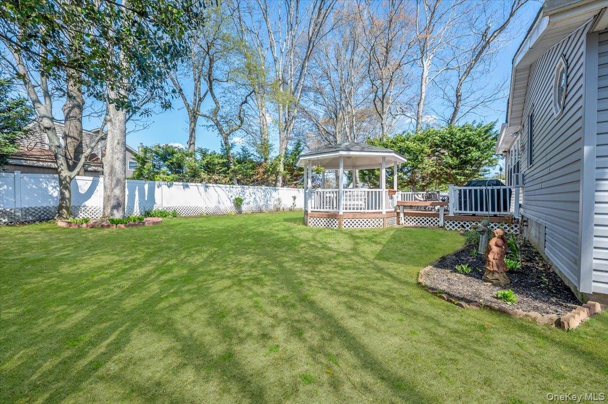 Single Family Beatrice  Suffolk County, NY 11795, MLS-982552-27