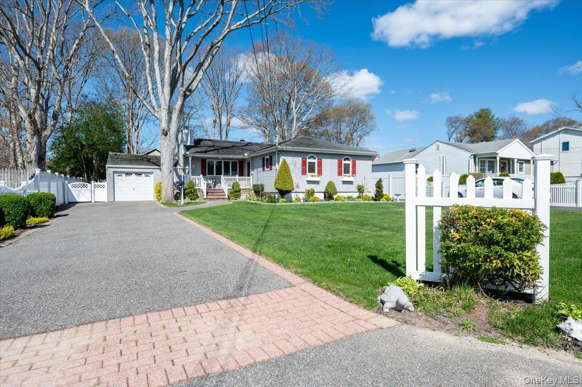 Single Family Beatrice  Suffolk County, NY 11795, MLS-982552-31