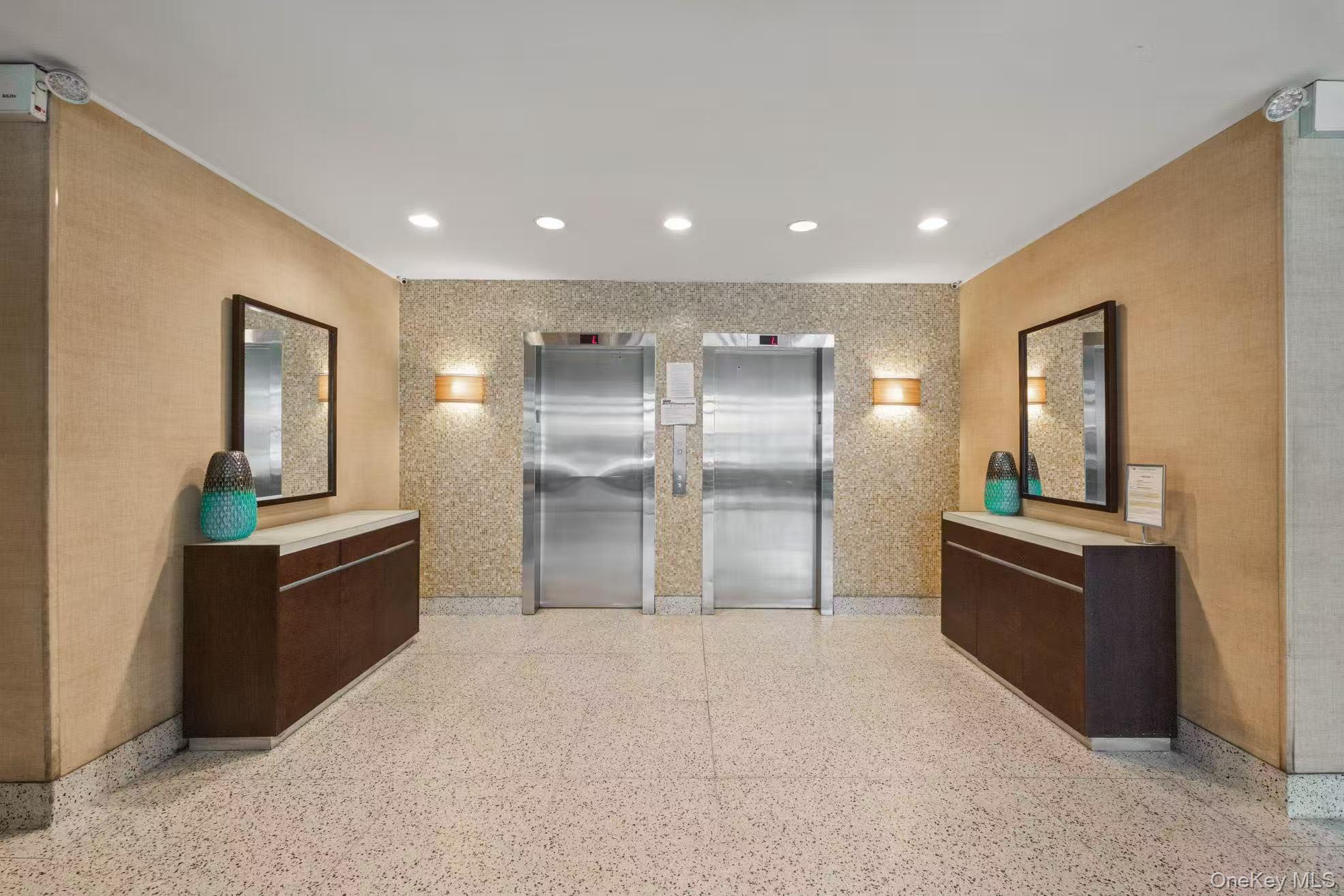 Condo 7th  Manhattan, NY 10011, MLS-982557-3