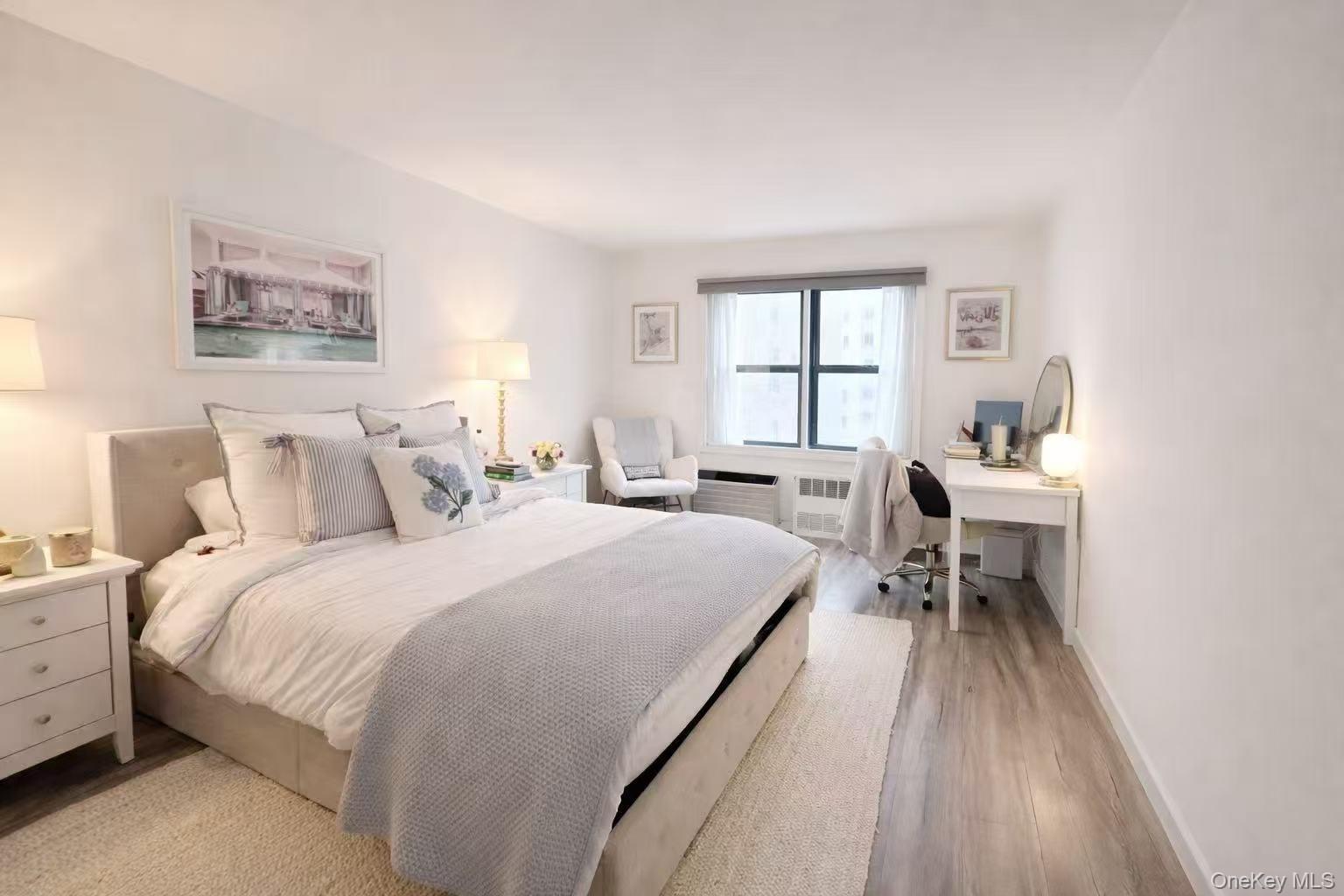 Condo 7th  Manhattan, NY 10011, MLS-982557-4