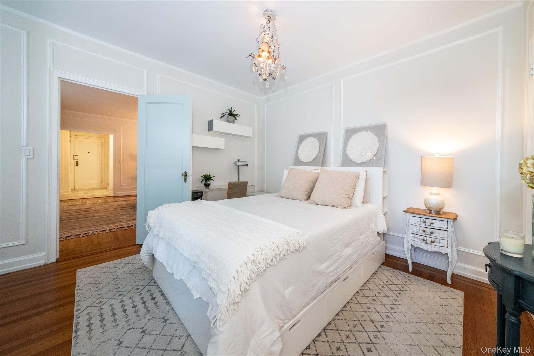 Coop Centre  Westchester County, NY 10805, MLS-982560-8