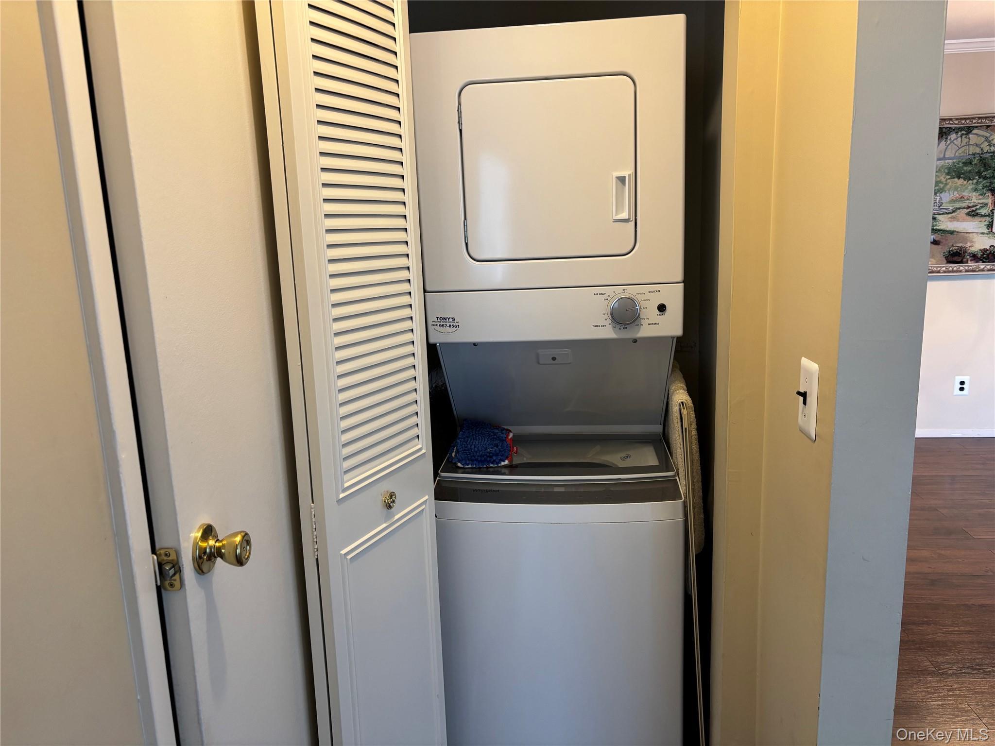 Condo Cambridge Suffolk County, NY 11726, MLS-982565-15