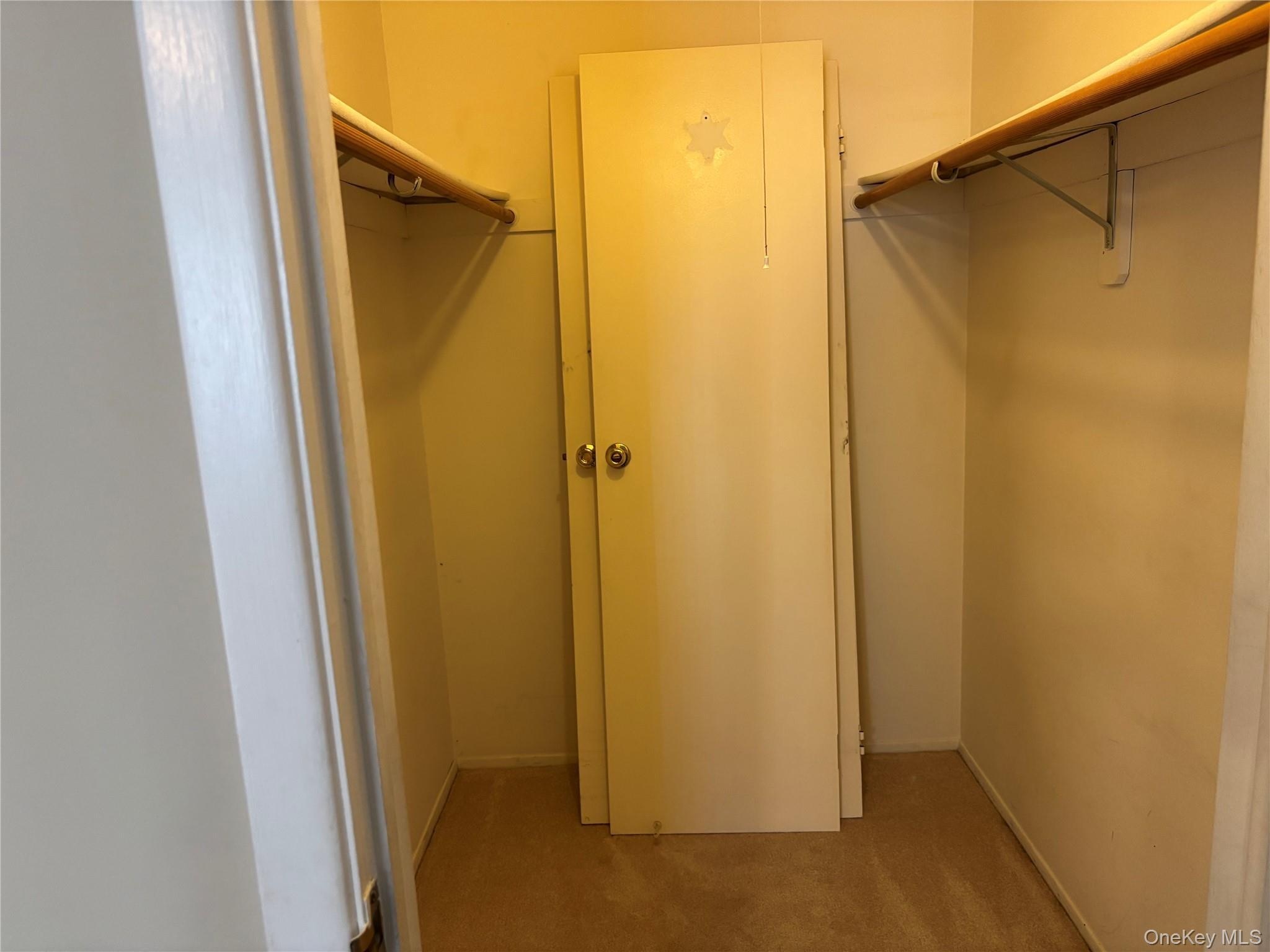 Condo Cambridge Suffolk County, NY 11726, MLS-982565-9