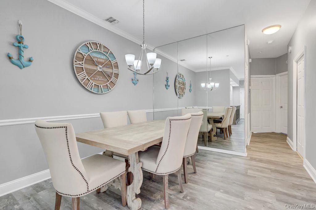 Condo Narragansett Villas  Suffolk County, NY 11757, MLS-982598-12