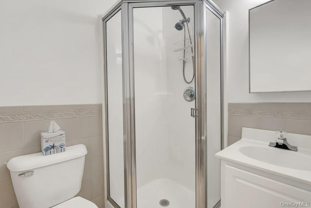 Condo Narragansett Villas  Suffolk County, NY 11757, MLS-982598-14