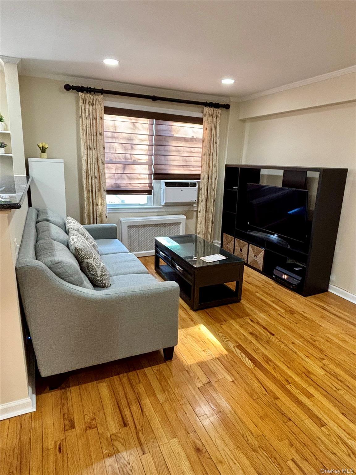 Coop Edwards  Nassau County, NY 11577, MLS-982606-2