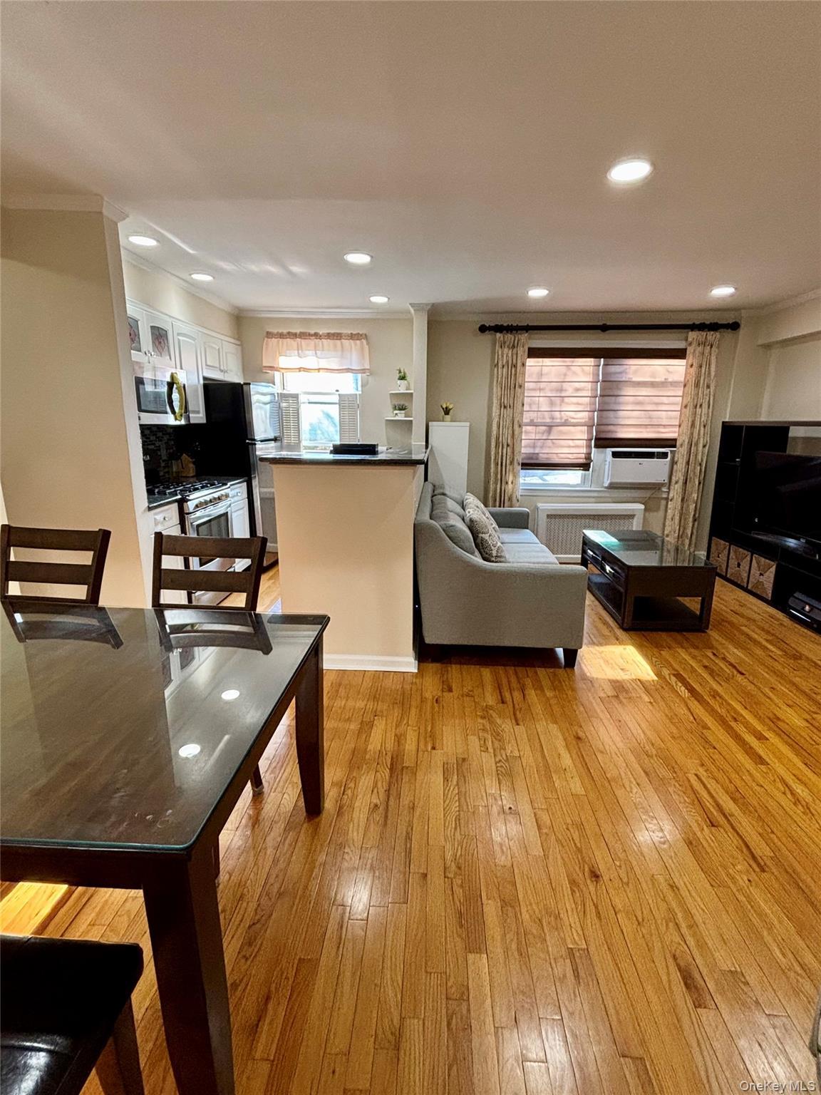 Coop Edwards  Nassau County, NY 11577, MLS-982606-3