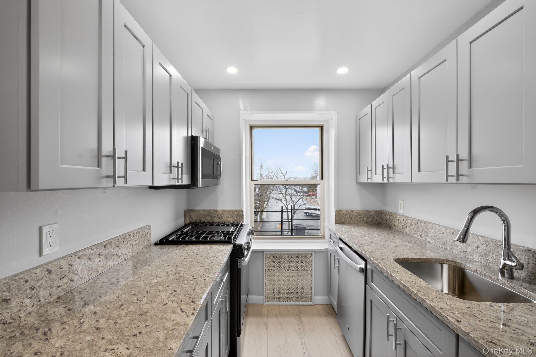 Coop Wendell  Nassau County, NY 11550, MLS-982614-11