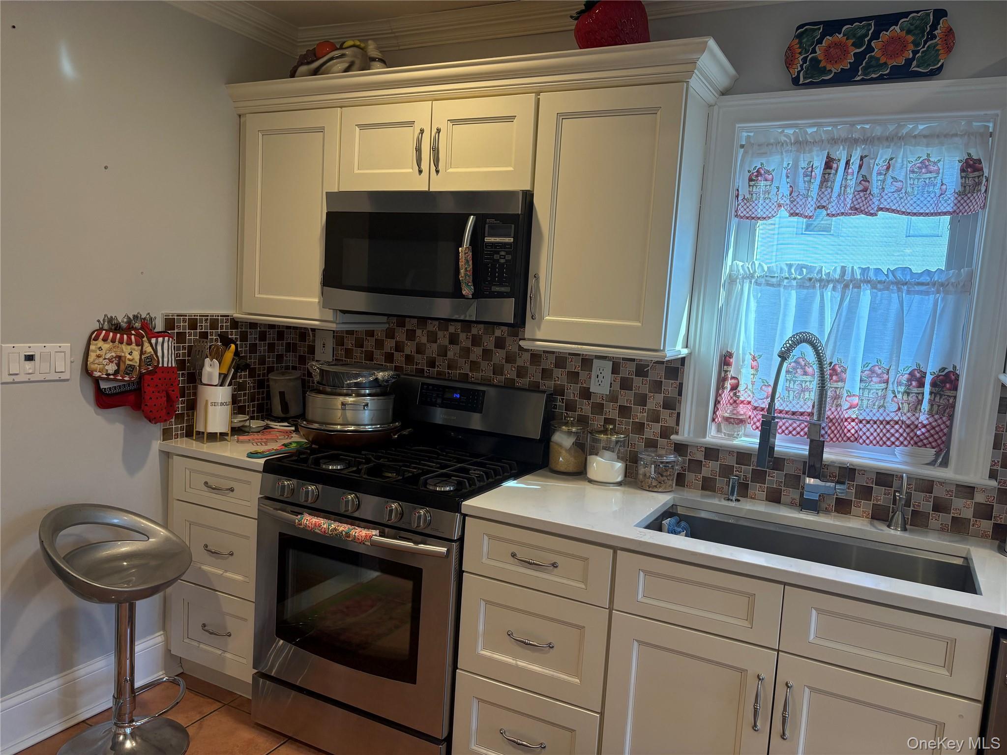 Single Family Rutland  Nassau County, NY 11520, MLS-982622-11