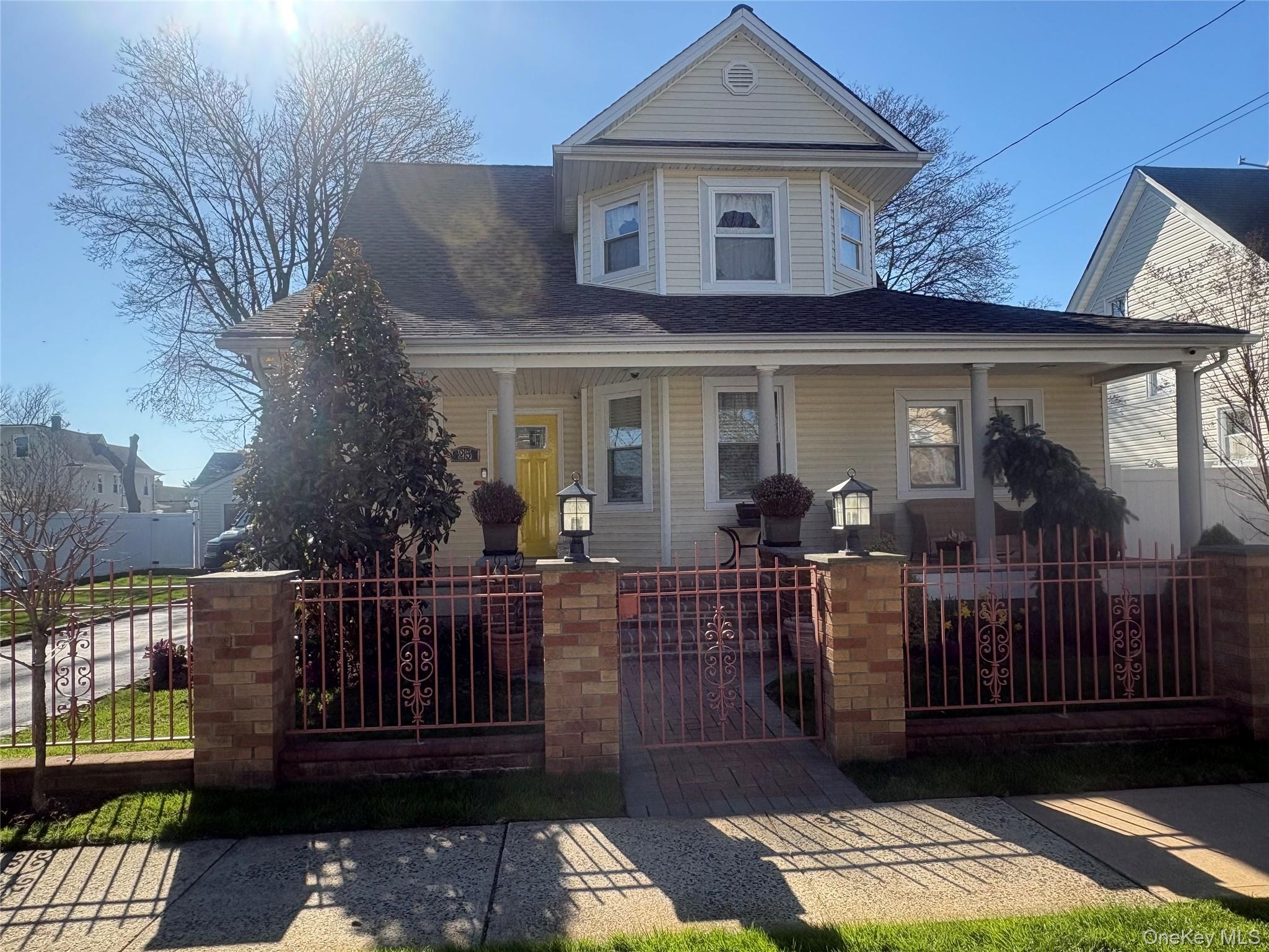 Single Family Rutland  Nassau County, NY 11520, MLS-982622-19