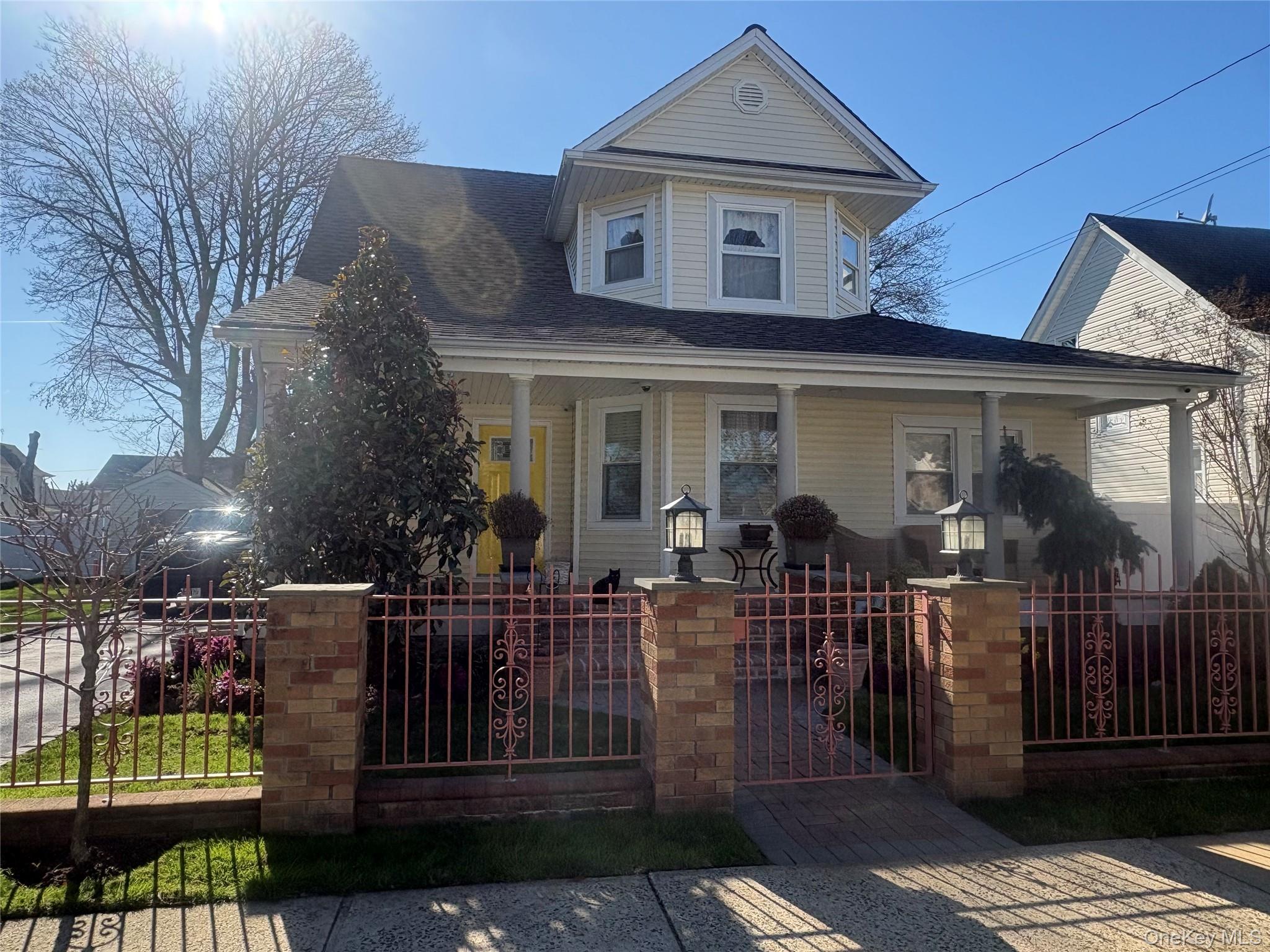 Single Family Rutland  Nassau County, NY 11520, MLS-982622-2