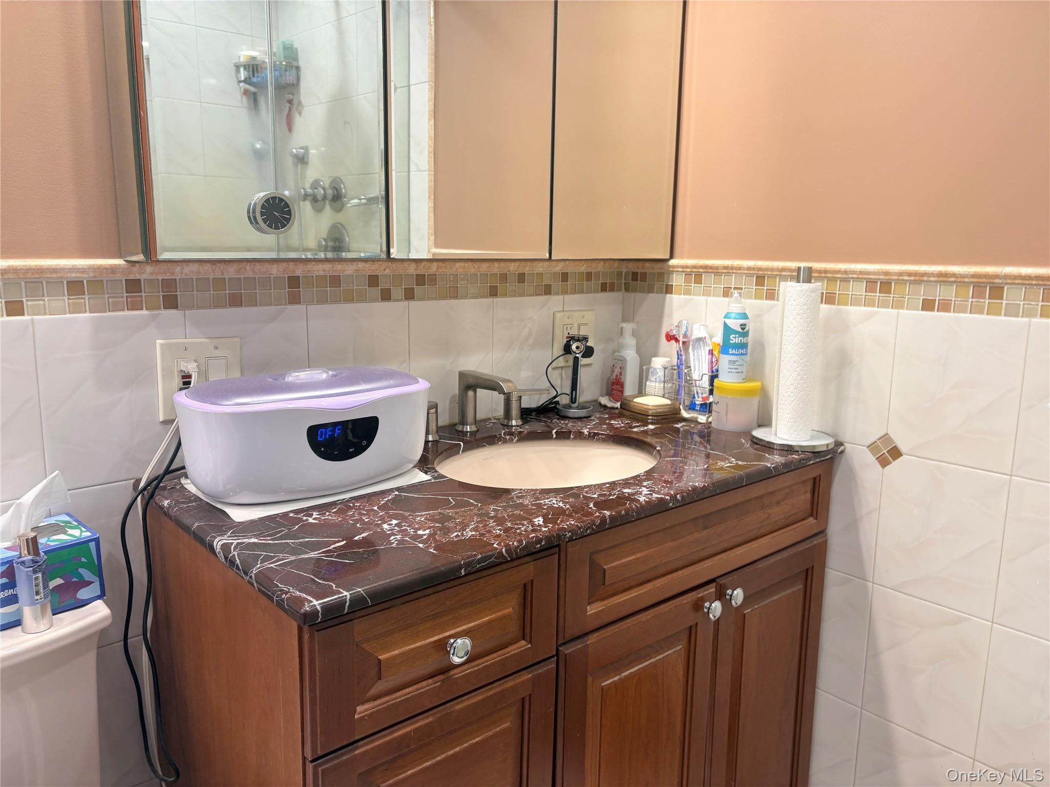Single Family Rutland  Nassau County, NY 11520, MLS-982622-22