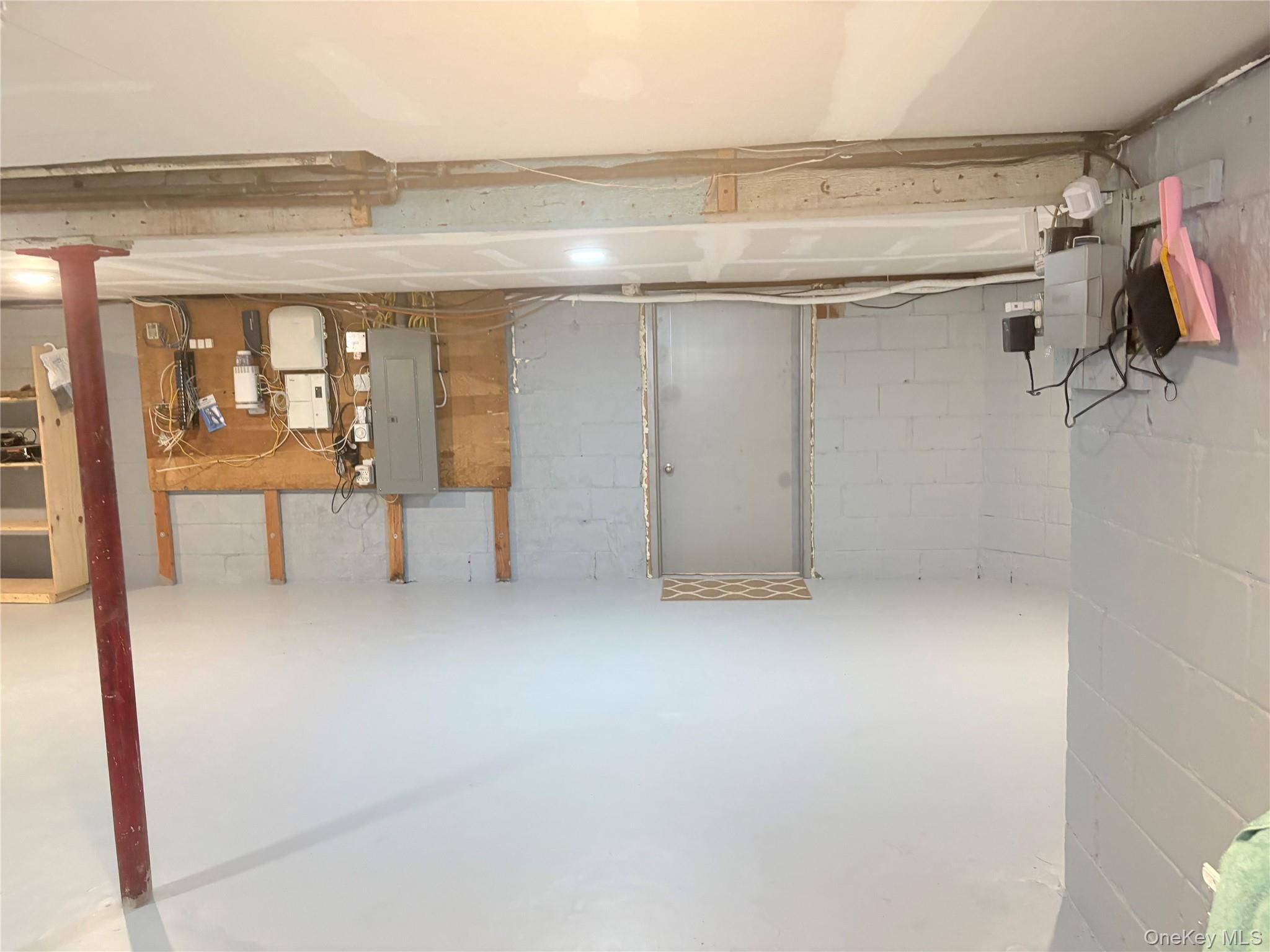 Single Family Rutland  Nassau County, NY 11520, MLS-982622-27