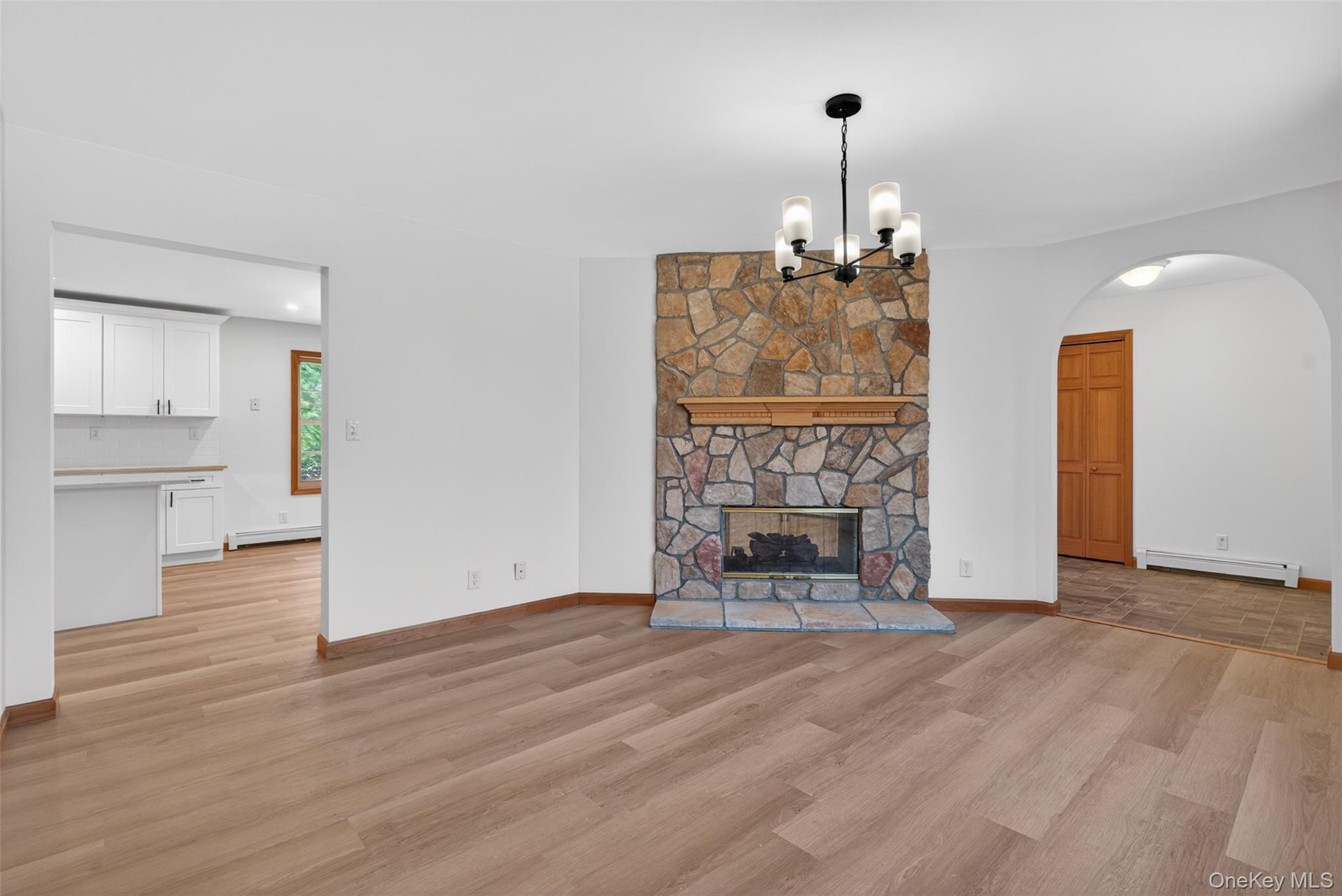 Single Family Forestburgh  Sullivan County, NY 12737, MLS-982625-27