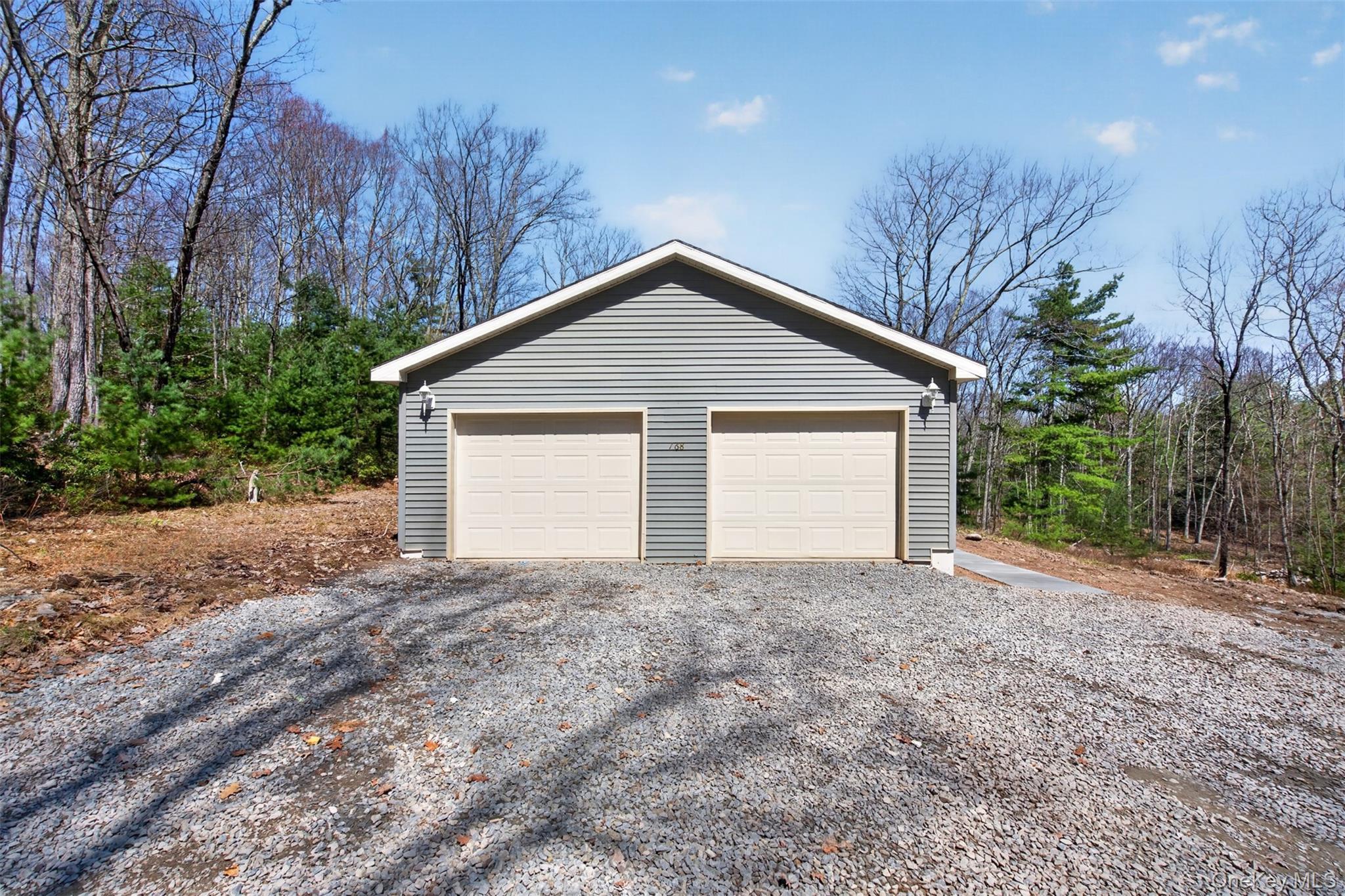 Single Family Forestburgh  Sullivan County, NY 12737, MLS-982625-40