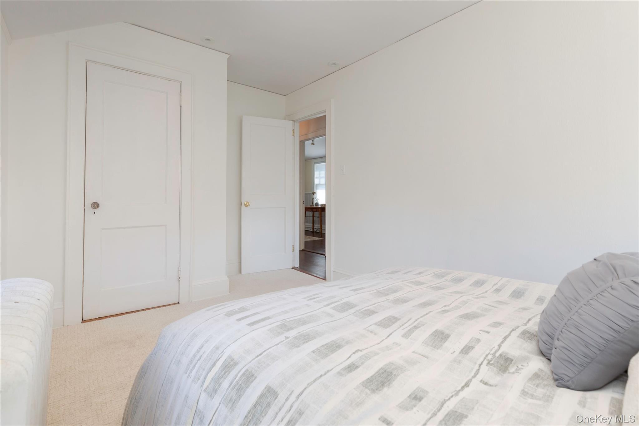 Single Family Bowne Bronx, NY 10464, MLS-982638-19
