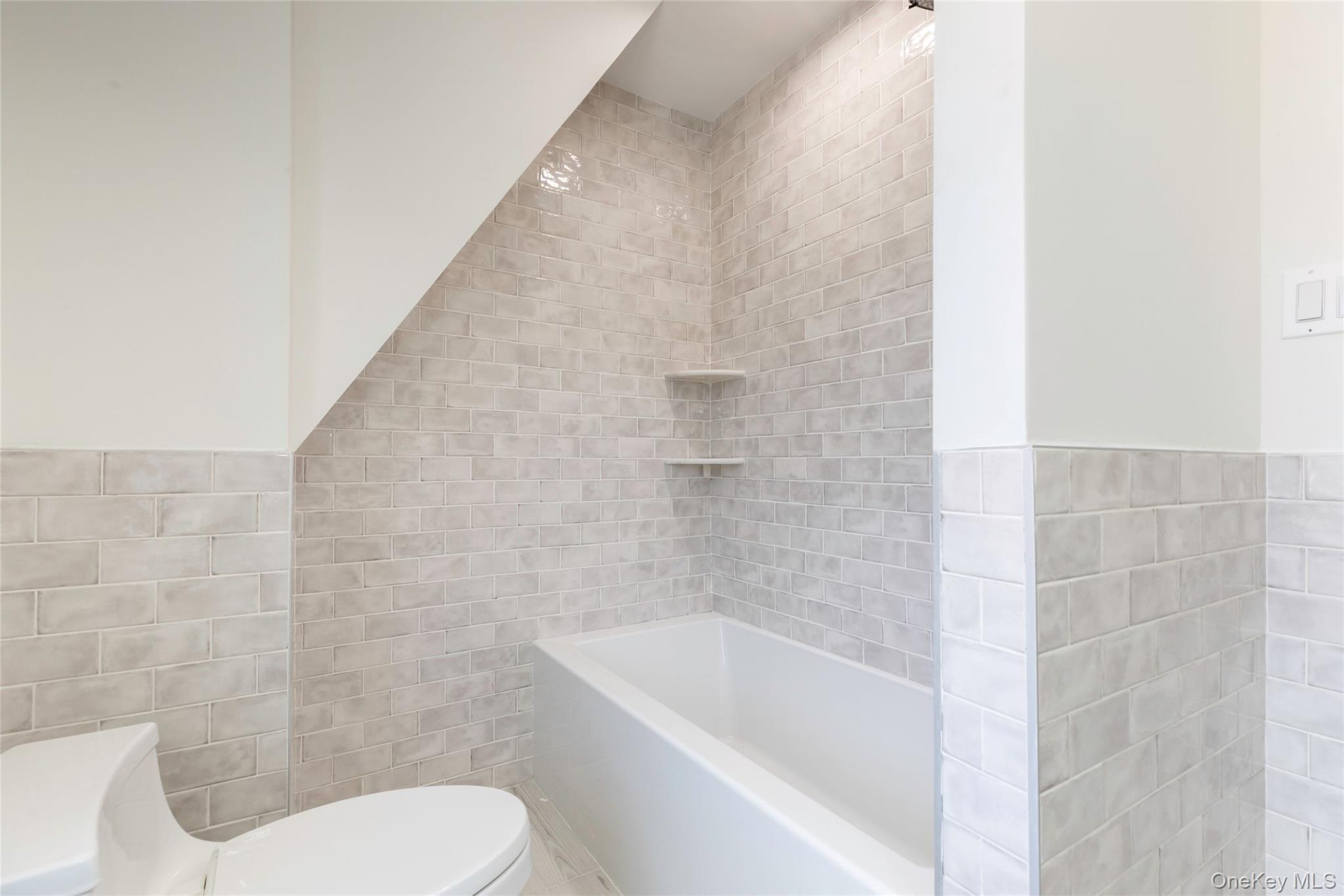Single Family Bowne Bronx, NY 10464, MLS-982638-22