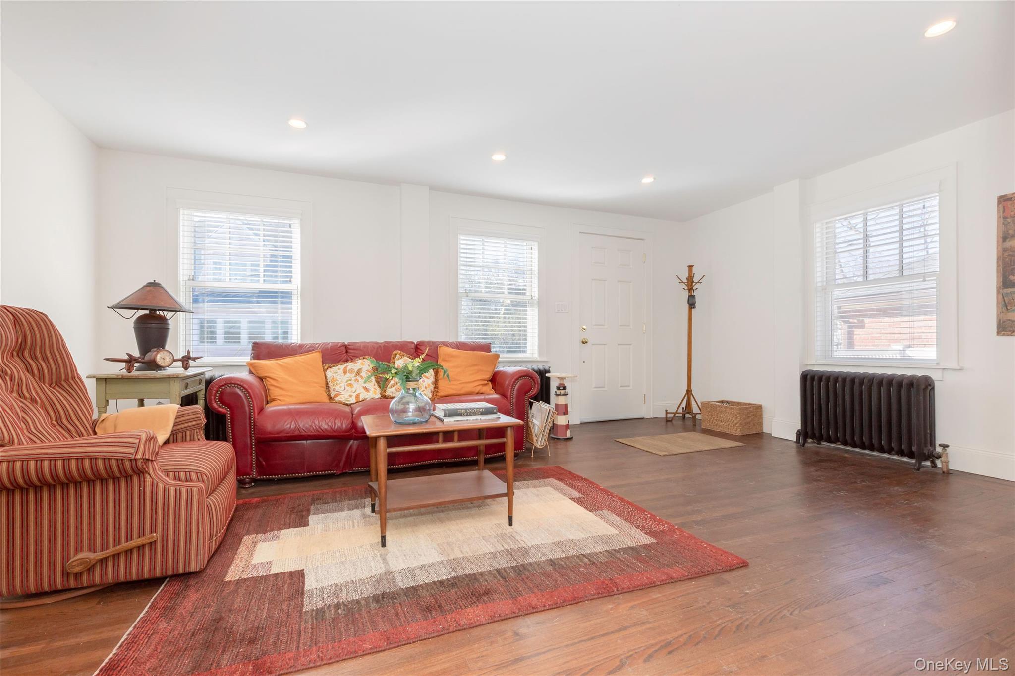 Single Family Bowne Bronx, NY 10464, MLS-982638-3