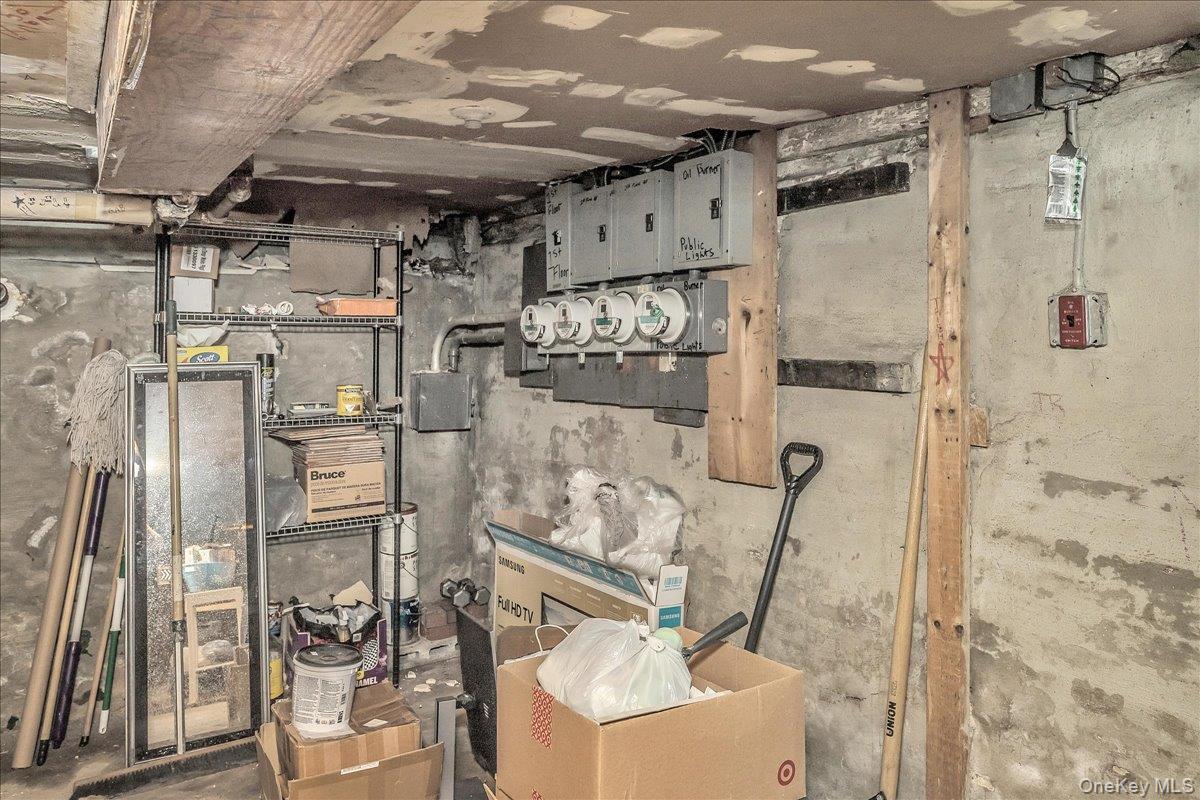 Single Family Manhattan  Brooklyn, NY 11211, MLS-982641-20