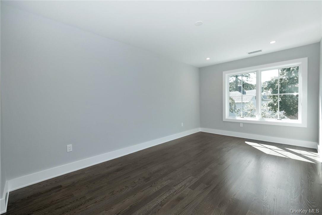 Condo Devoe  Westchester County, NY 10522, MLS-982668-18