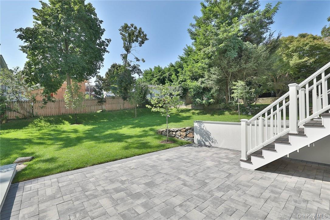 Condo Devoe  Westchester County, NY 10522, MLS-982668-24