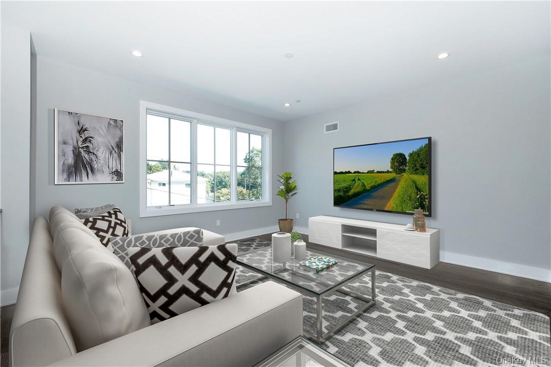 Condo Devoe  Westchester County, NY 10522, MLS-982668-4