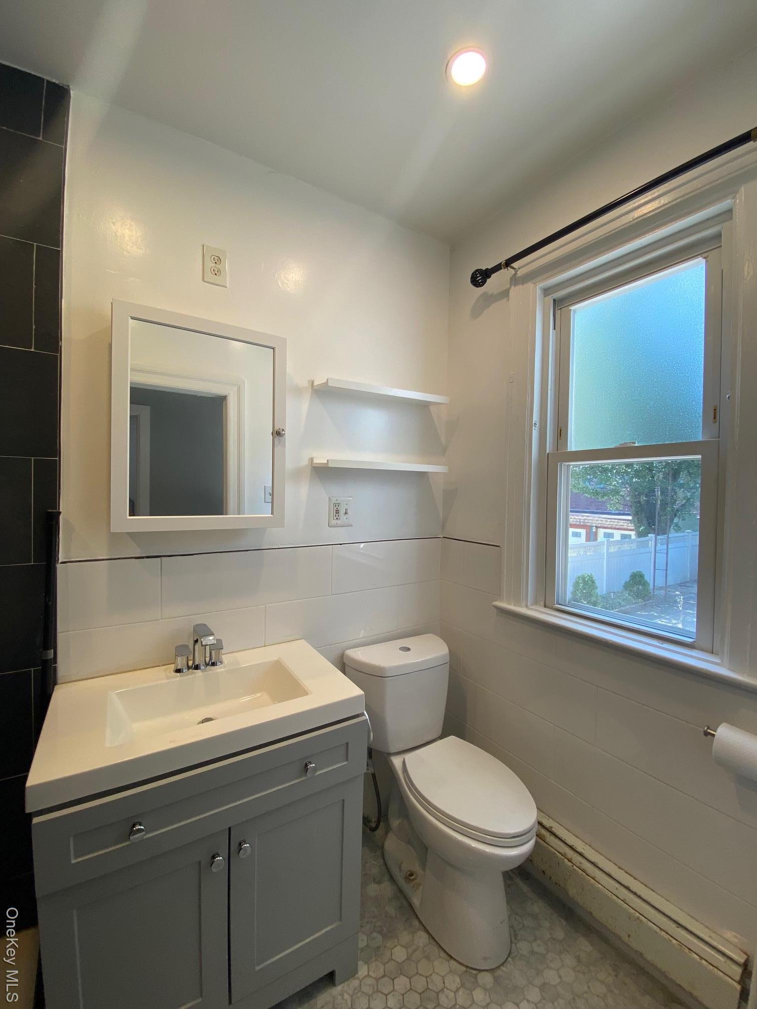 Single Family 239th Bronx, NY 10470, MLS-982682-12
